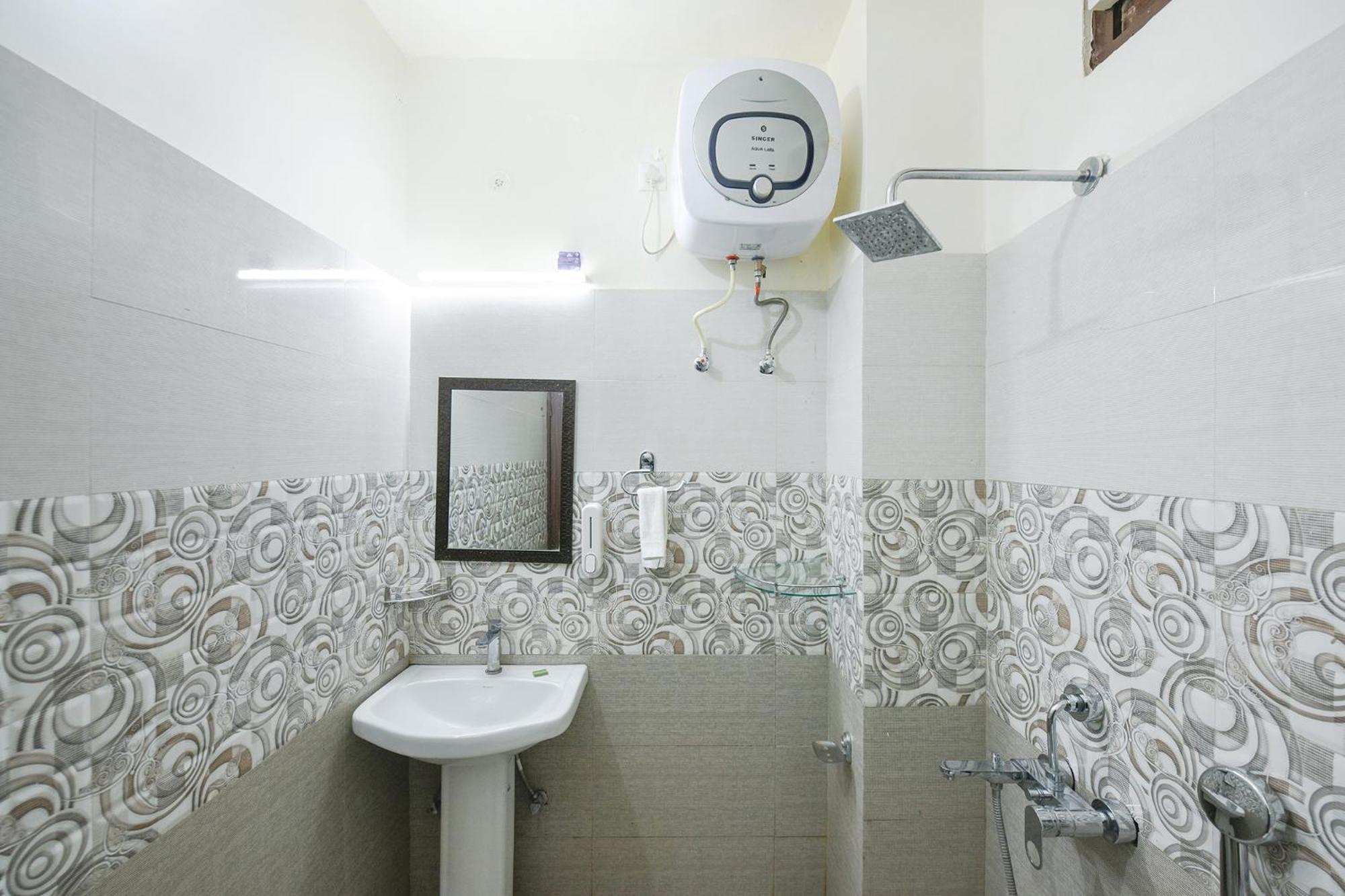 Fabhotel Kempty Lake Resort Mussoorie Buitenkant foto